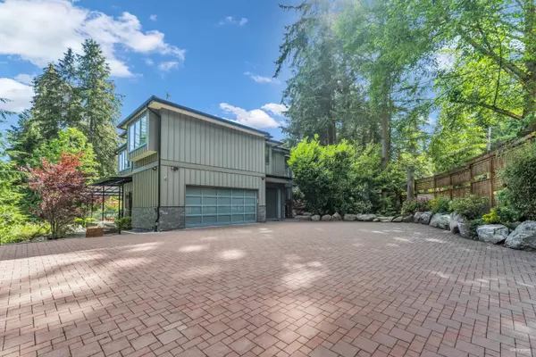 West Vancouver, BC V7S 1M1,340 Southborough DR