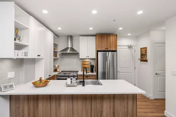 Langley, BC V2Y 3K5,20487 65 Ave AVE #A106