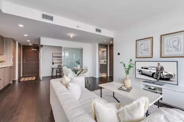 Burnaby, BC V5C 0N2,4890 Lougheed HWY #3208