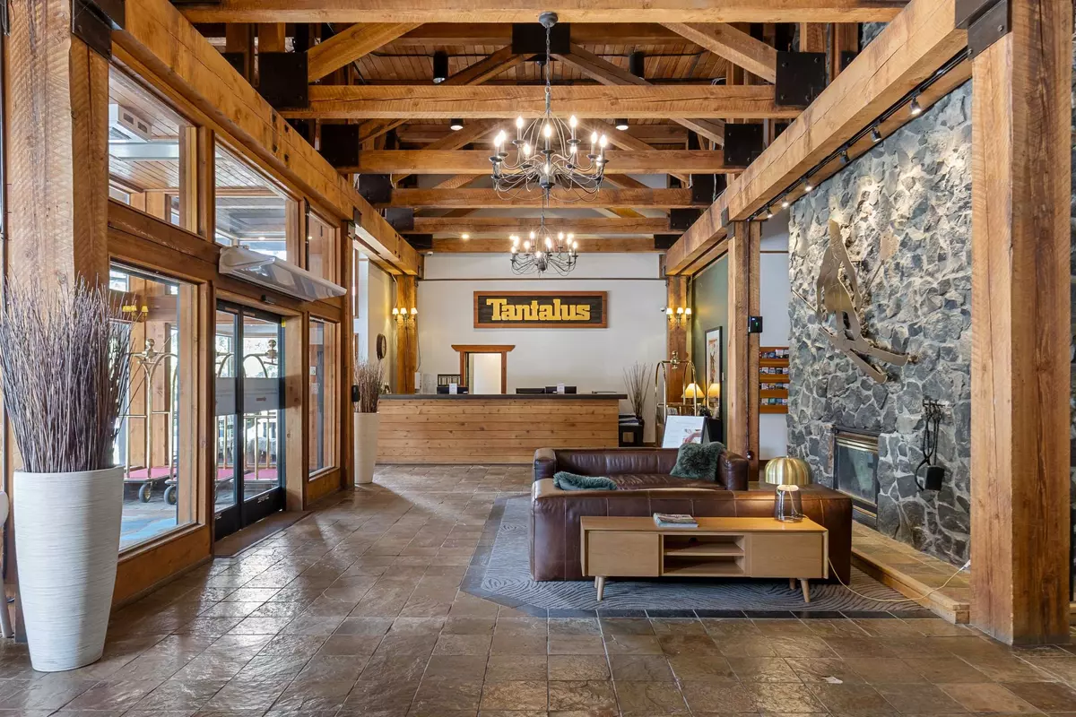 Whistler, BC V8E 1J4,4200 Whistler WAY #421