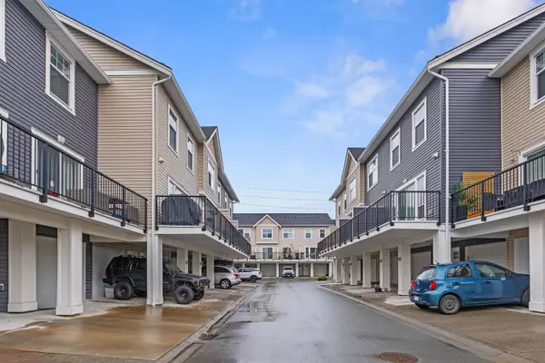 Mission, BC V4S 0C9,32789 Burton AVE #502