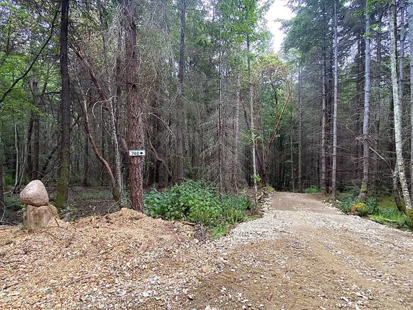 Galiano Island, BC V0N 1P0,740 Eagles Rest LN