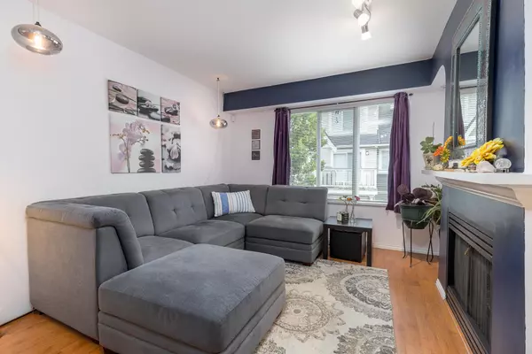 Surrey, BC V4N 5G3,8775 161 ST #17