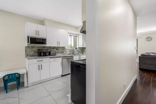 Surrey, BC V3W 7E6,13880 74 AVE #126