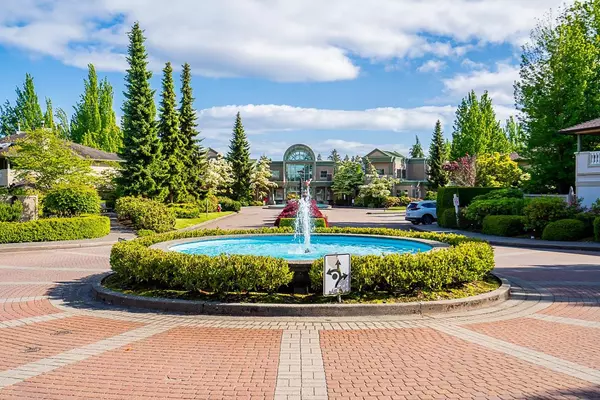 Surrey, BC V3W 0R8,13888 70 AVE #178