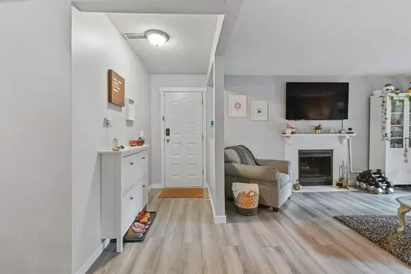 Abbotsford, BC V3G 2E7,34909 Old Yale RD #812