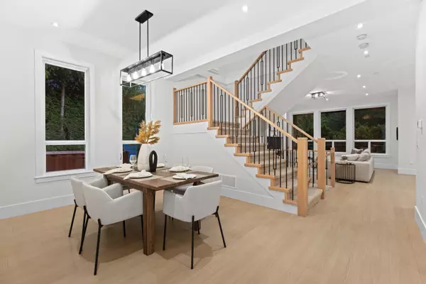 Maple Ridge, BC V2W 1H5,11019 243b ST