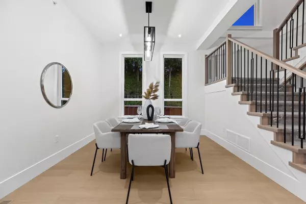 Maple Ridge, BC V2W 1H5,11019 243b ST