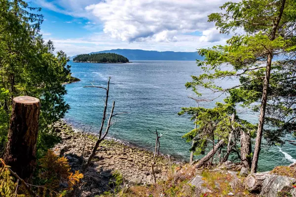 Garden Bay, BC V0N 1S1,4224 Packalen BLVD