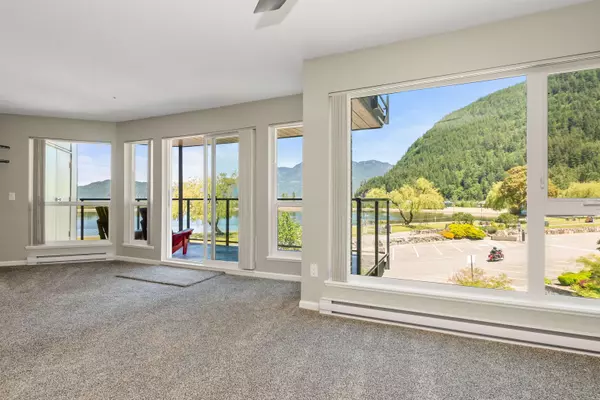 Harrison Hot Springs, BC V0M 1A3,378 Esplanade AVE #213