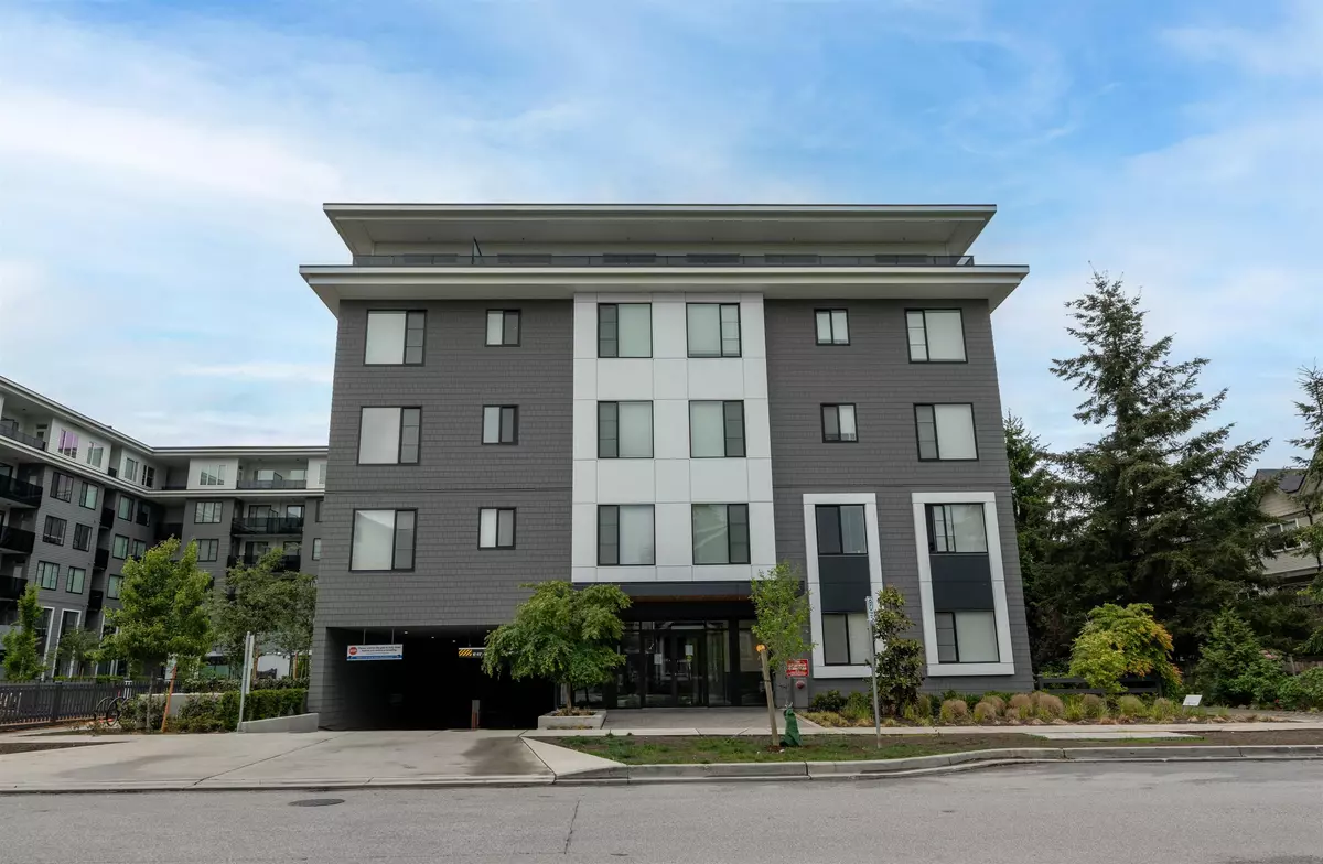 Surrey, BC V4N 6W6,15835 85 AVE #106