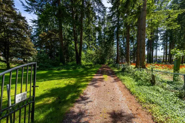 Surrey, BC V3X 3B7,12482 53 AVE