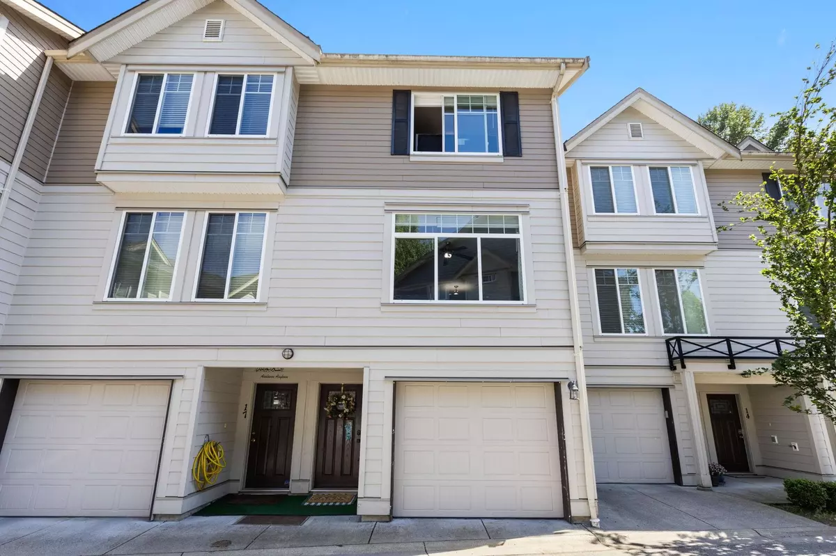 Surrey, BC V3R 7C6,15399 Guildford DR #16