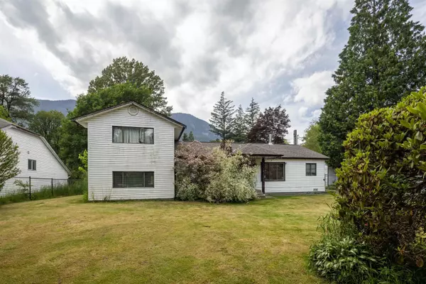 Squamish, BC V0N 1H0,41581 Cottonwood RD