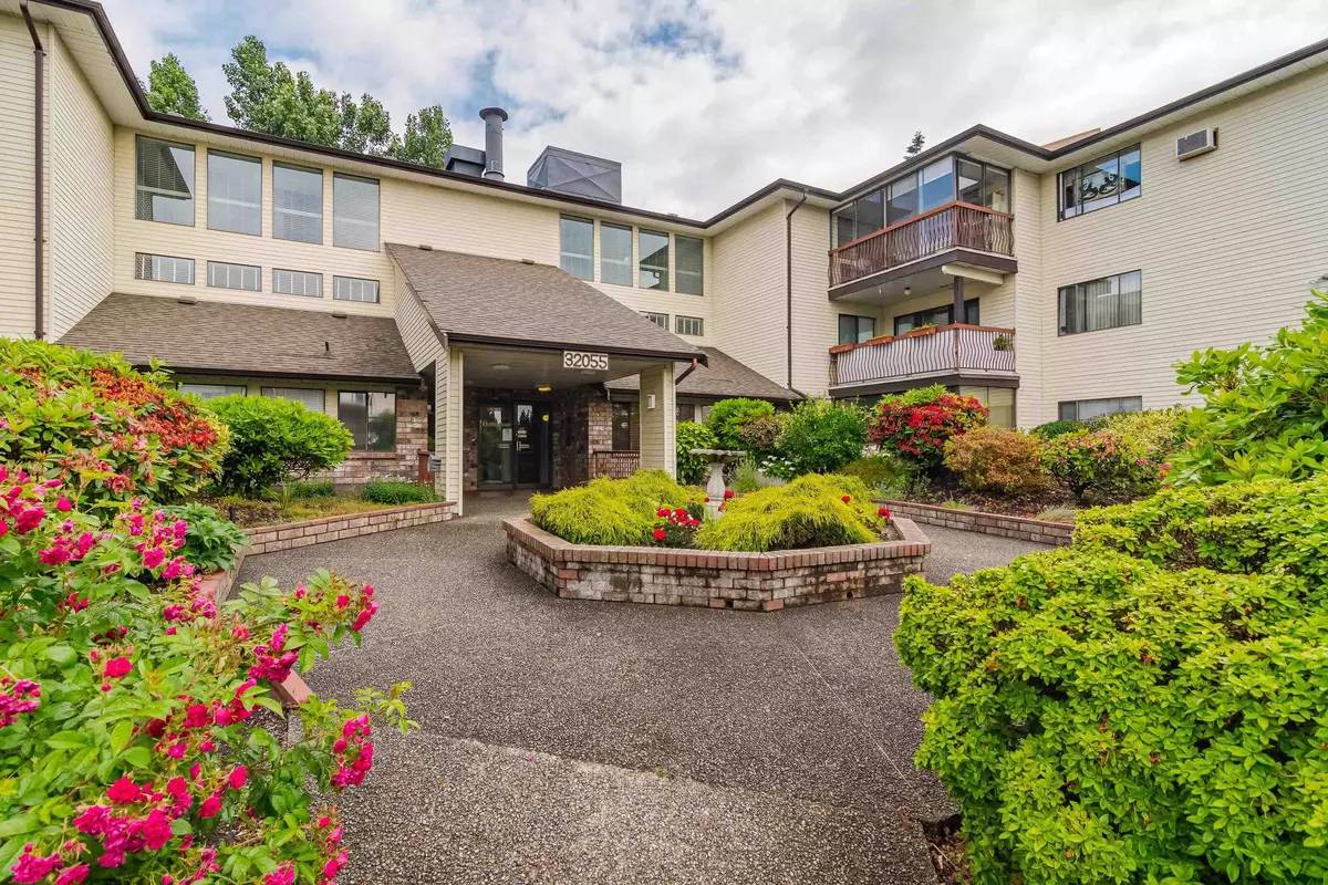 Abbotsford, BC V2T 2C8,32055 Old Yale RD #210