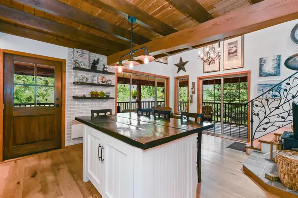 Mission, BC V0M 1N0,44301 Bayview RD