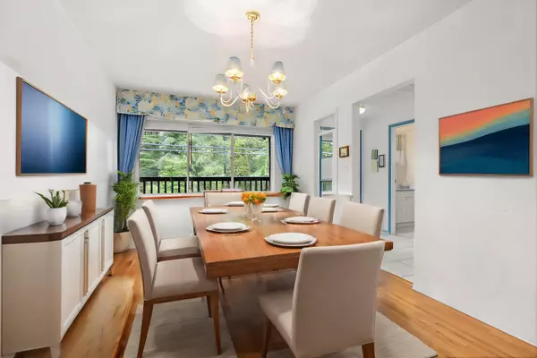 West Vancouver, BC V7T 1L5,235 Keith RD #103