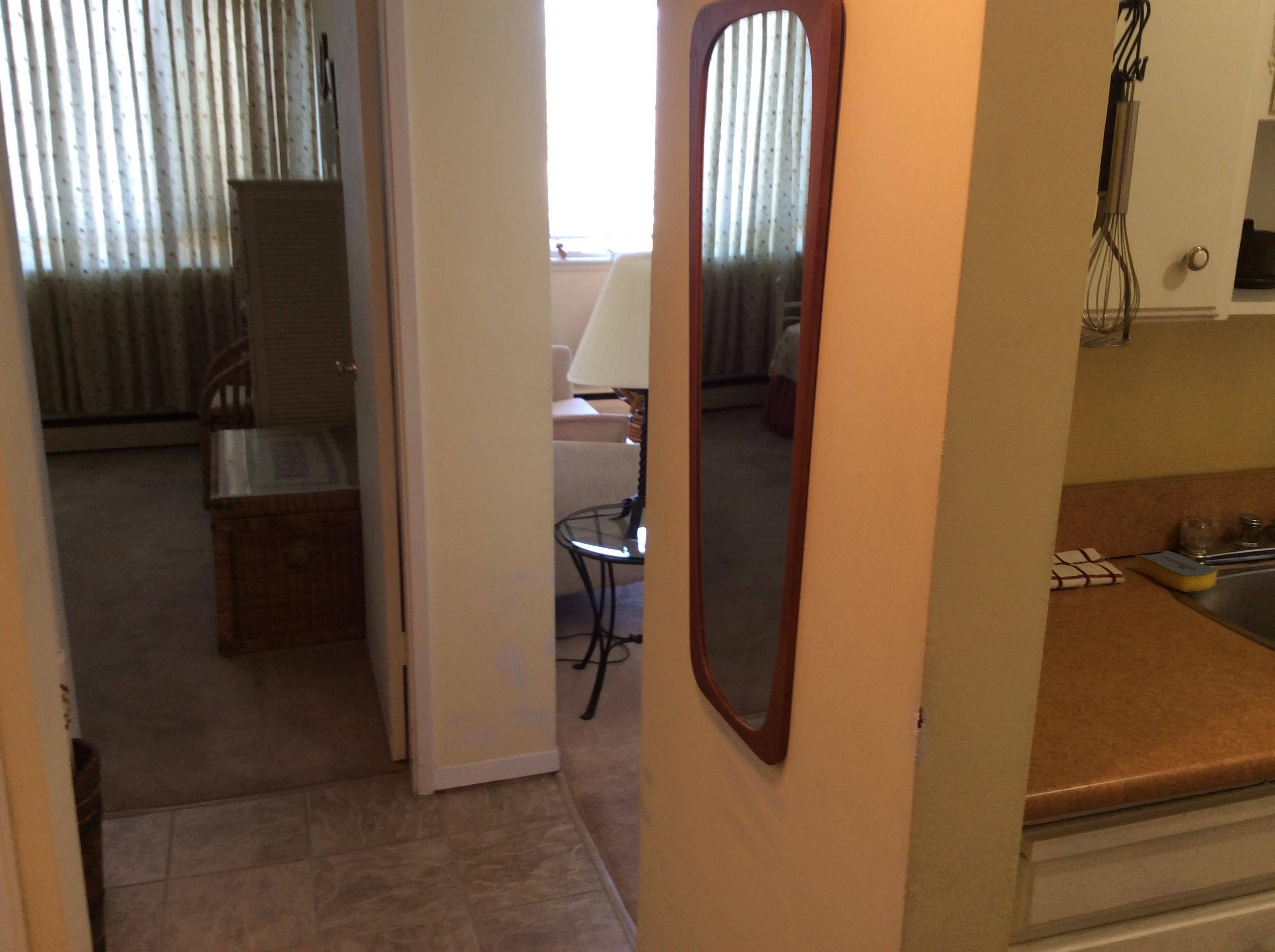 Vancouver, BC V6G 1R3,1850 Comox ST #1404