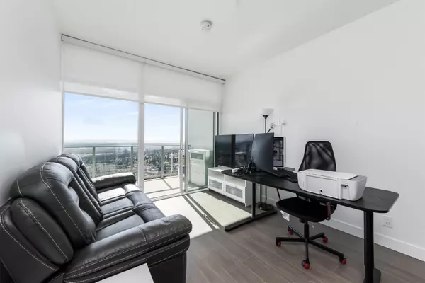 Burnaby, BC V5H 0K5,6511 Sussex AVE #3105