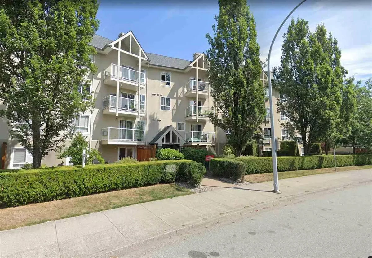 Surrey, BC V3W 3P3,8110 120a ST #108