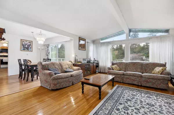 Coquitlam, BC V3J 6L7,559 Midvale ST