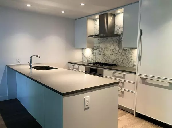 North Vancouver, BC V7R 0A6,1055 Ridgewood DR #109
