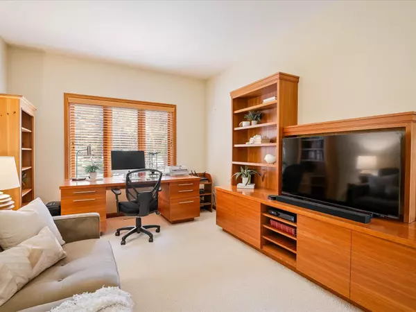 Whistler, BC V8E 0A8,2757 Coyote PL