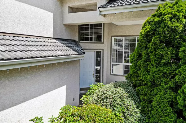 Surrey, BC V4N 4V1,8316 169a ST