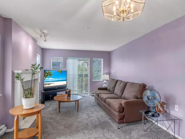 New Westminster, BC V3L 5S7,55 Blackberry DR #302