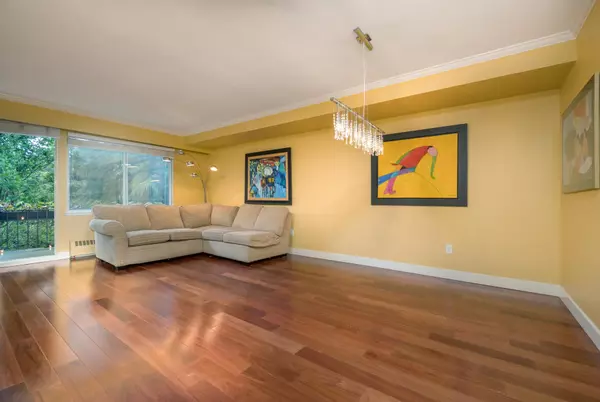 West Vancouver, BC V7T 1L5,235 Keith RD #1104
