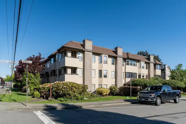 White Rock, BC V4B 4C3,1488 Merklin ST #301
