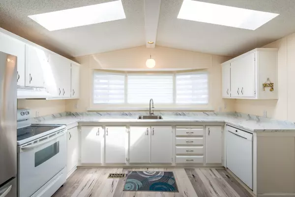 Sechelt, BC V7Z 0A3,4116 Browning RD #10