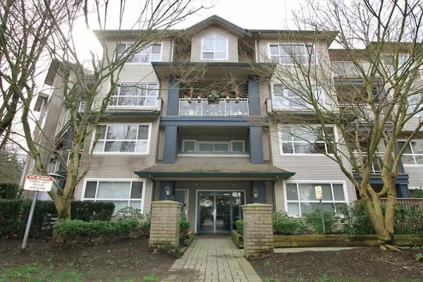 Surrey, BC V3W 1J2,8115 121a ST #103