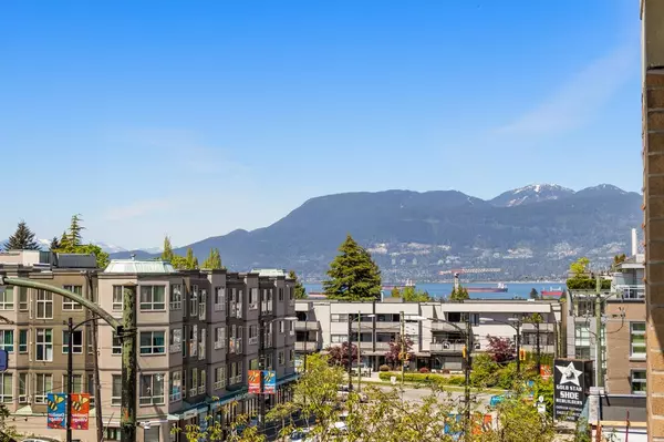 Vancouver, BC V6S 1A9,3595 W 18th AVE #306
