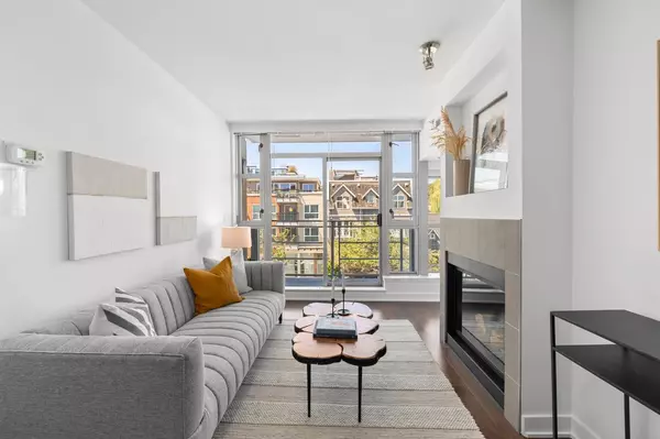Vancouver, BC V6S 1A9,3595 W 18th AVE #306