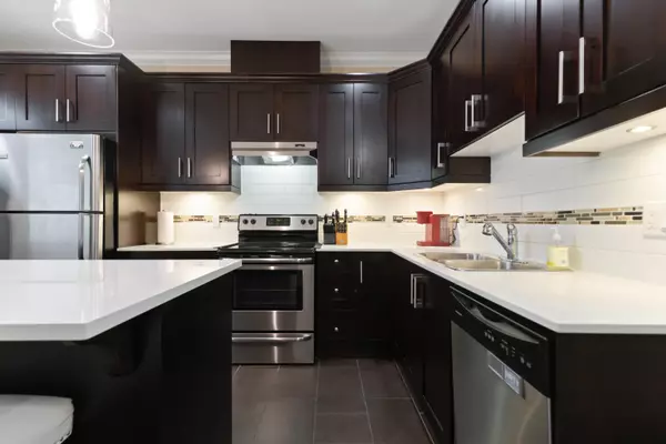 Surrey, BC V3R 7C6,15399 Guildford DR #43