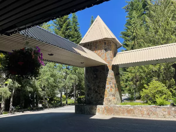 Whistler, BC V8E 1L6,4910 Spearhead PL #Week 32