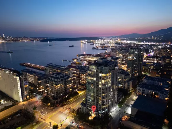 North Vancouver, BC V7L 4Y1,188 E Esplanade #TH10