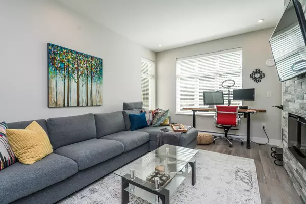 Surrey, BC V3Z 1H3,15436 31 AVE #102