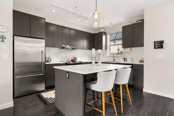 Langley, BC V2Y 0M4,7848 209 ST #5