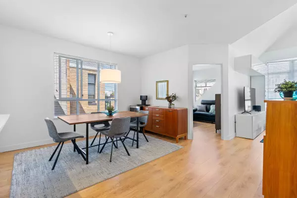 Vancouver, BC V6J 5K1,2755 Maple ST #403