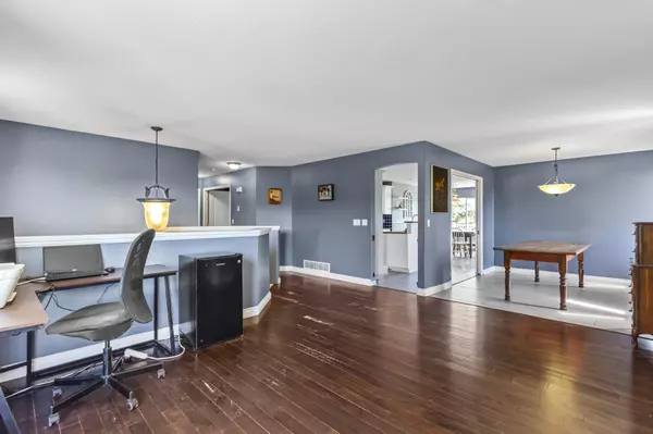 Mission, BC V2V 7B6,8018 Melburn DR