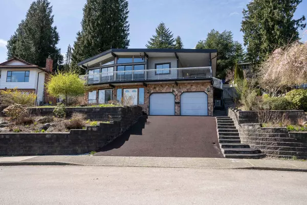 Coquitlam, BC V3C 4P7,831 Reddington CT