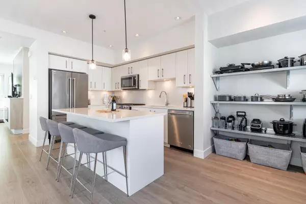 Langley, BC V3A 0L6,22128 48a AVE #35