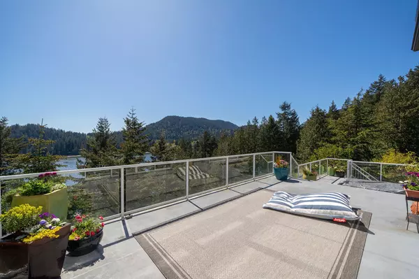 Bowen Island, BC V0N 1G1,370 David RD