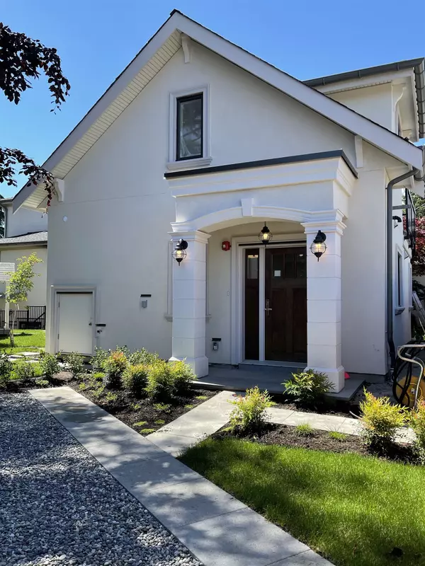 Vancouver, BC V6P 1K2,6349 Fremlin ST