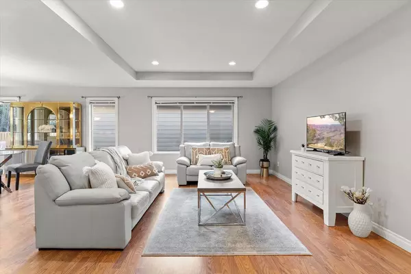 Chilliwack, BC V2R 5W6,46000 Thomas RD #115