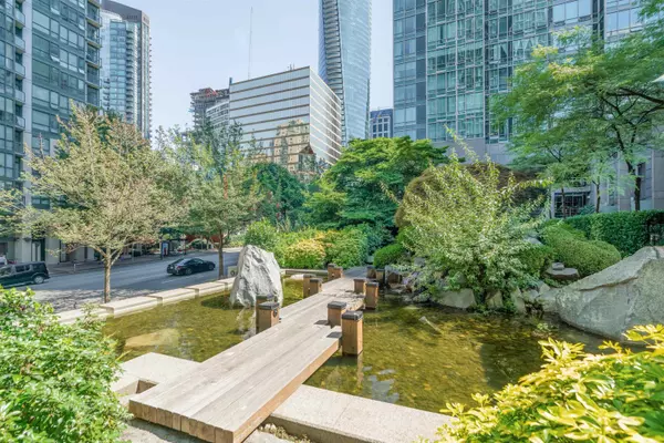 Vancouver, BC V6E 4R2,1200 W Georgia ST #2208