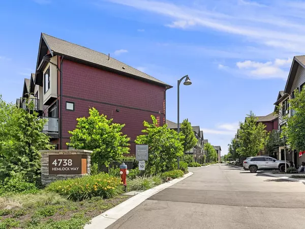 Tsawwassen, BC V4M 0E3,4738 Hemlock WAY #197