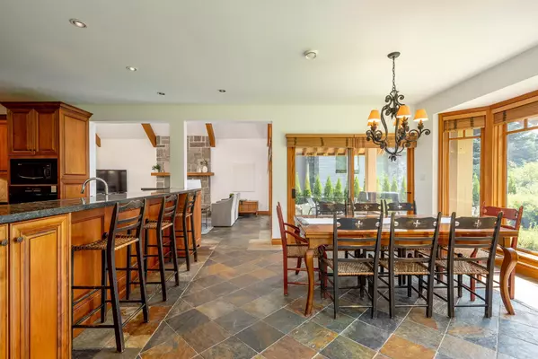 Whistler, BC V8E 1J7,8420 Golden Bear PL